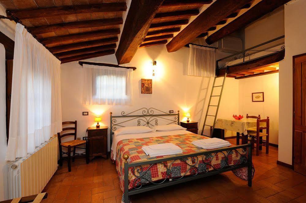 Relais Borgo Torale Hotel Passignano sul Trasimeno Exterior photo